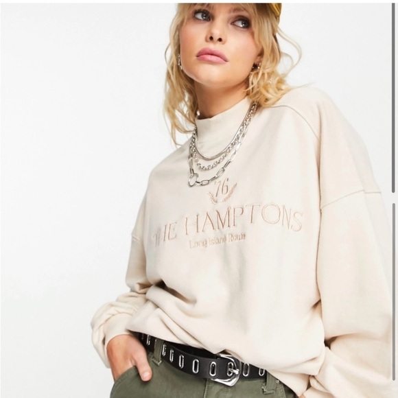 Bershka The Hamptons embroidered collegiate sweatshirt in beige ASOS Size M - Picture 4 of 8